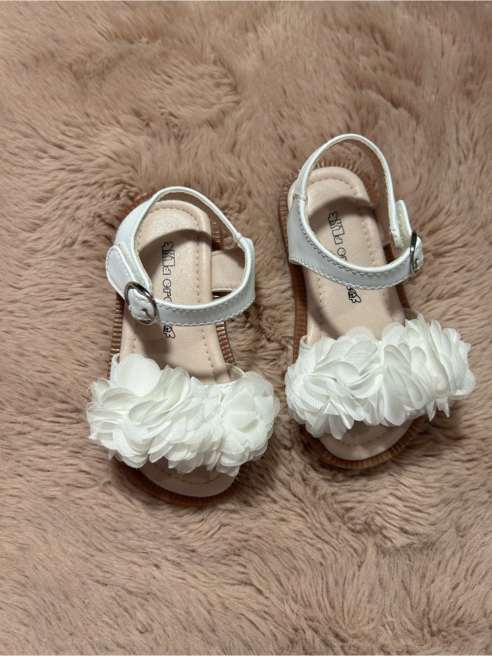 Girls White Flower-Accent Velcro Sandals